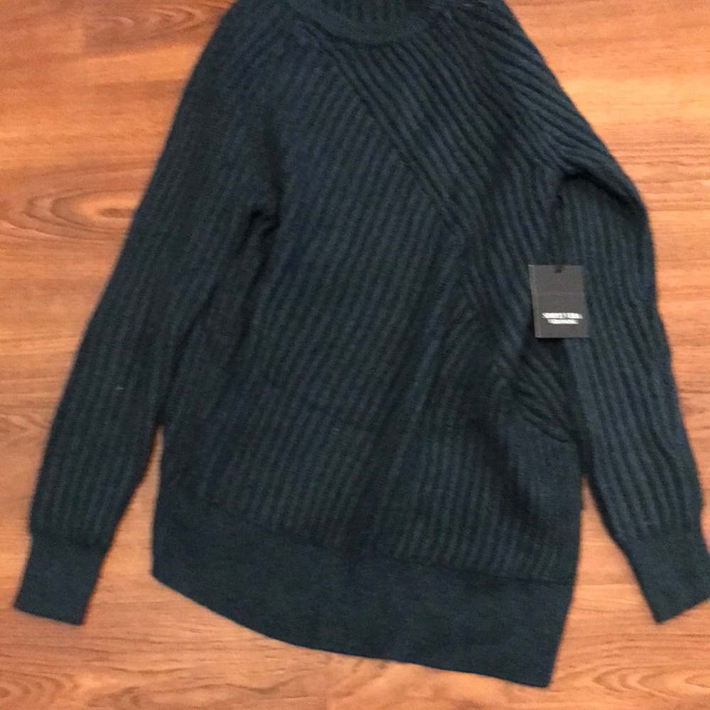 Simply Vera green sweater